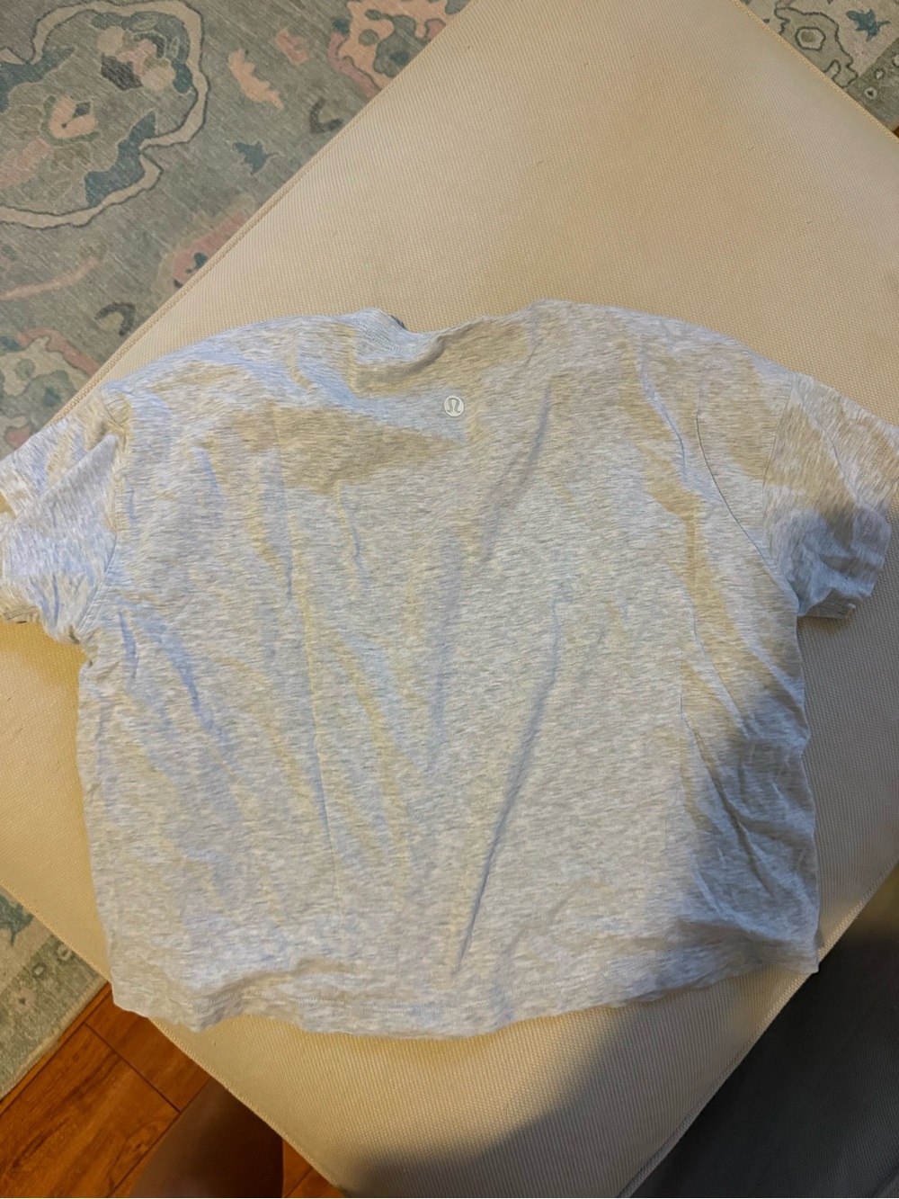Lululemon cropped gray tshirt - Picture 2 of 3